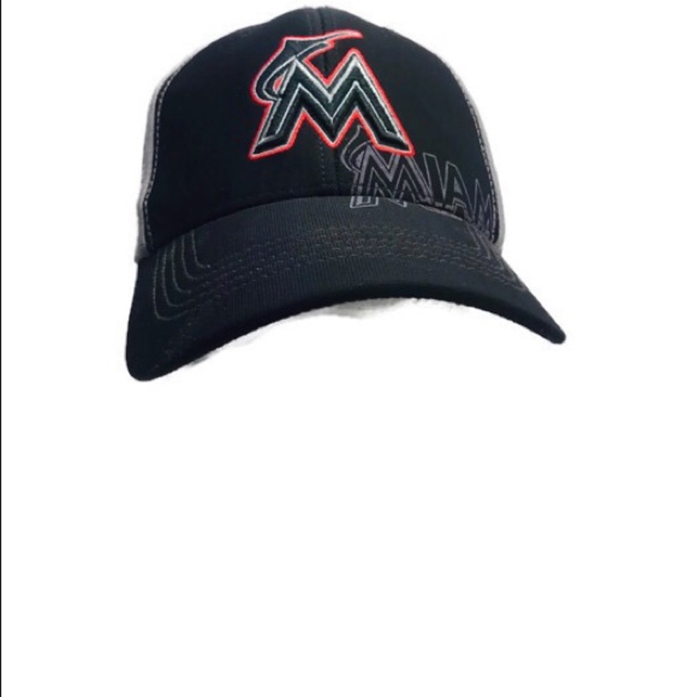 Miami marlins strap back hat (a)